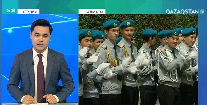 Алматы политехникалық колледжінде студенттердің әскери шеруі өтті