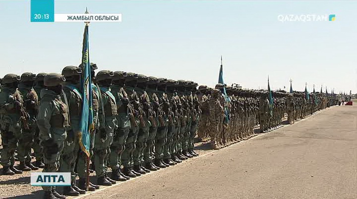Жамбыл облысындағы «Отар» полигонында жауынгерлік парад өтті