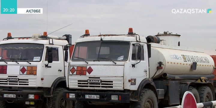 Ақтөбеде жанармай таситын көлік жарылып, үш адамды күйік шалды
