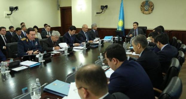 ҚР Премьер-Министрі Бақытжан Сағынтаев Астана әкіміне  қар тазалау жұмыстарын бақылауда ұстауды тапсырды