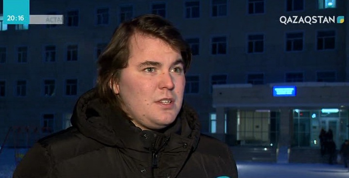 Астанада жас хоккейшіге қақпа құлап кетті