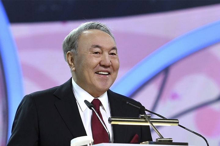 Елбасы «100 жаңа есім» жобасының екінші кезең жеңімпаздарымен кездесуде