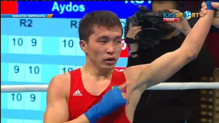 Бокстан Қазақстан чемпионаты: Қайрат Ералиев (56 кг) келесі кезеңге өтті (ВИДЕО)