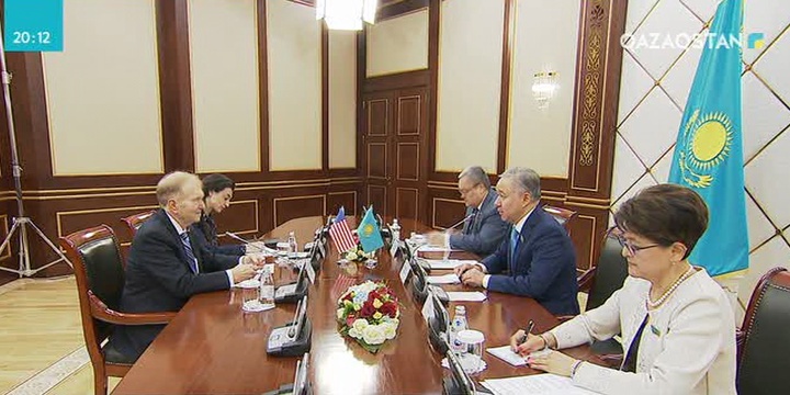 Нұрлан Нығматулин АҚШ-тың Қазақстандағы Төтенше және Өкілетті елшісі Уильям  Мозерді қабылдады