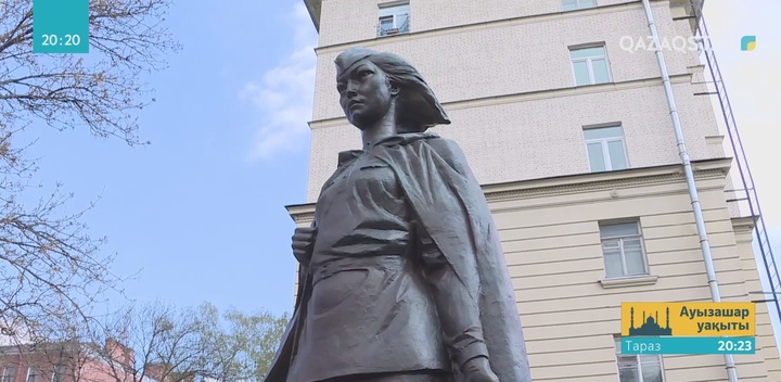 Санкт-Петербургте Әлия Молдағұловаға арналған ескерткіш ашылды