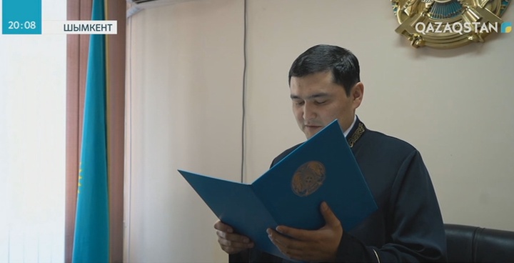 Шымкентте көпбалалы жұбайлар 21 мың теңге үшін ажырасып жатыр