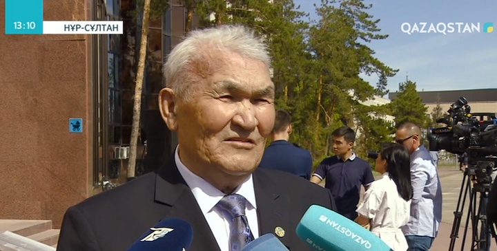 Елордада мемлекеттік рәміздер күні тойланды