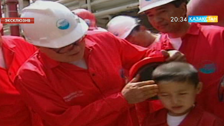 7 жасында Президентпен Қашаған кен орнында кездесіп батасын алған Берік Уап бүгінде мұнай саласының білікті маманы