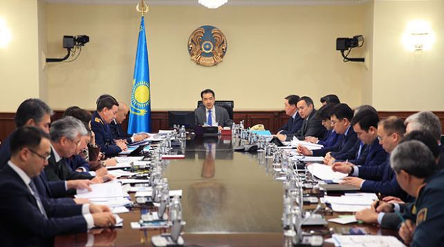 Бақытжан Сағынтаев Қазақстандағы экономикалық өсімді нығайту үшін барлық күшті жұмсауды тапсырды