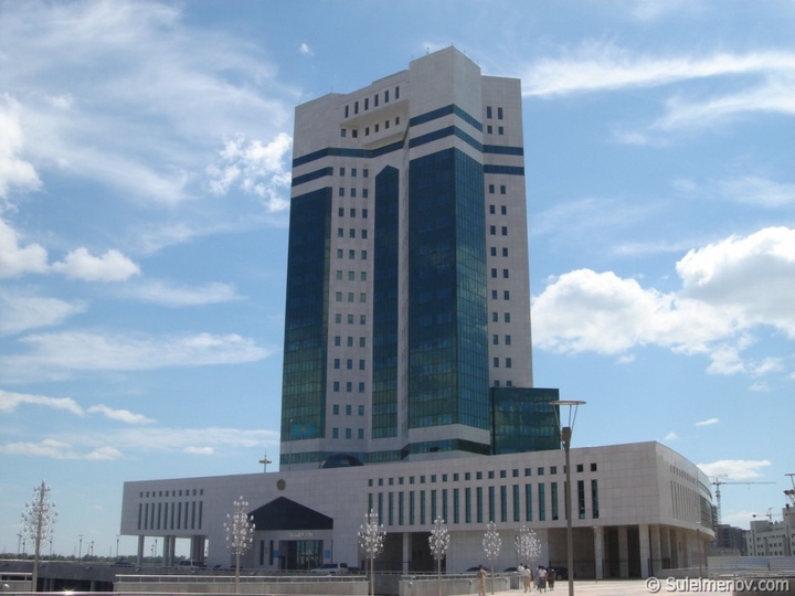 Елбасы Үкіметке «Цифрлық Қазақстан» жеке бағдарламасын әзірлеуді және қабылдауды тапсырды