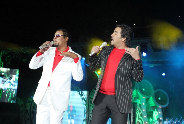 «Бүгін жексенбіде» Нұрлан мен Мұрат қонақта