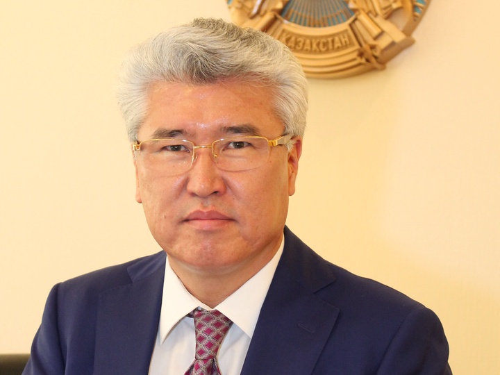 Арыстанбек Мұхамедиұлы Геннадий Головкинді жеңісімен құттықтады