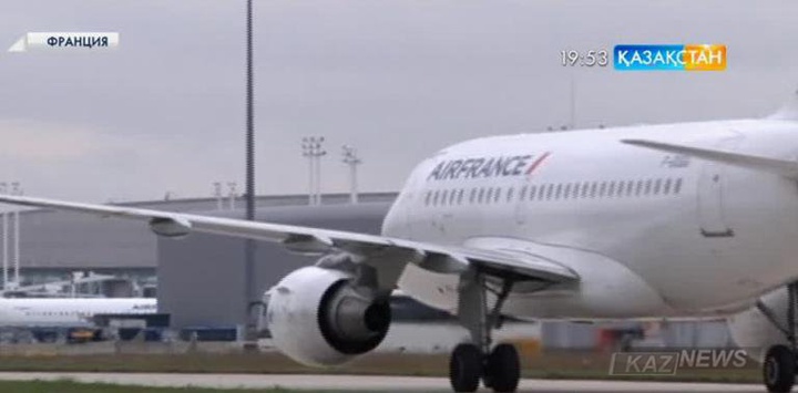 «Air France» әуе компаниясы 3 мың қызметкерді жұмыстан шығару жоспарын өзгертпейтінін мәлімдеді