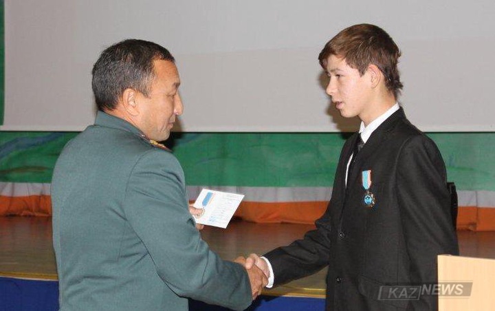 Батыл балаға медаль тапсырылды