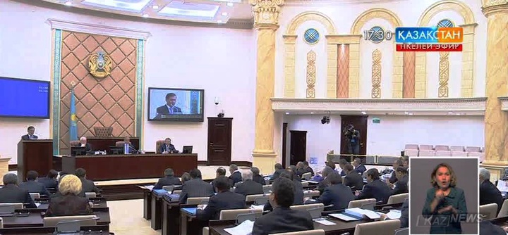 «Жоғары сот кеңесі туралы» және «Мемлекеттік сатып алу туралы» заң қабылданды