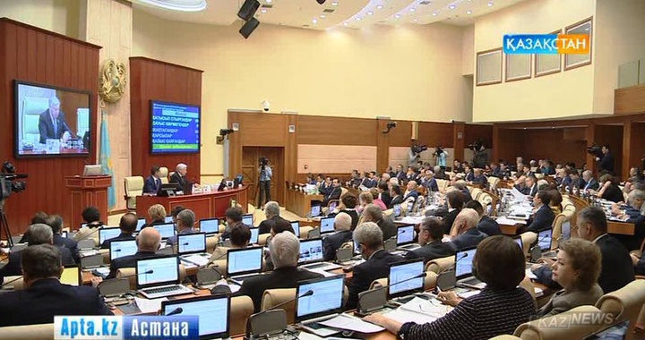 Мәжіліс депутаттары үш жылдық республикалық бюджетті мақұлдады