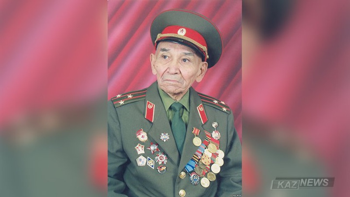 Жазушы, драматург Қалмұқан Исабай дүниеден озды