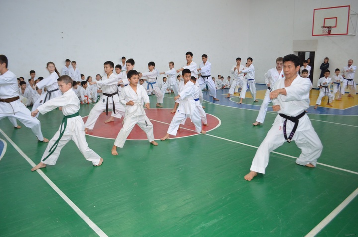 Жапон  каратэшісі қазақ балаларына дәріс берді
