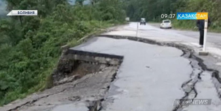 Боливияда жауыннан кейін лай мен сел көшкіні басталды