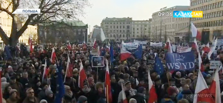 Польшаның бірнеше қаласында БАҚ туралы жаңа Заңға қарсы шеру өтті