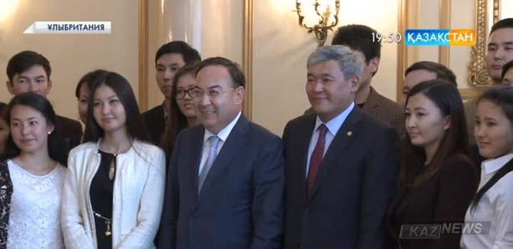 Қазақстандық студенттер: «100 нақты қадам-Қазақстанның ғылыми-инновациялық дамуының негізі»