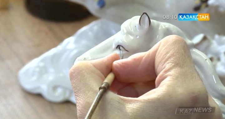 Көкшетауда фарфордан мүсін жасайтын шағын цех жұмыс істейді