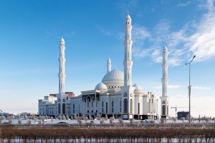 Имамдар аттестациядан өтіп жатыр