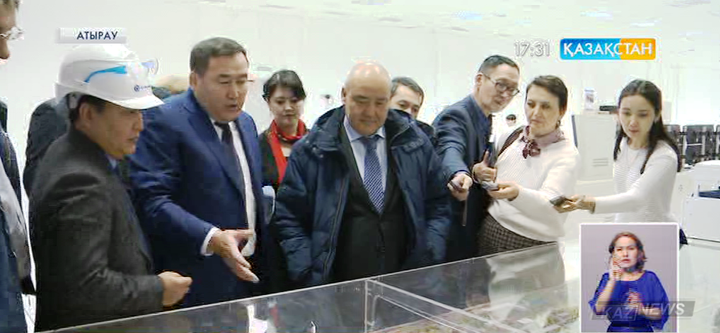 «Самұрық-Қазына» қорының басқарма төрағасы Өмірзақ Шөкеев Атырау мұнай өңдеу зауытына барды