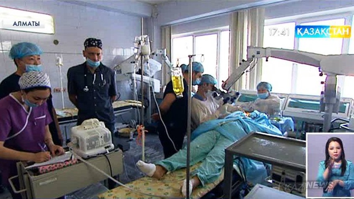 Елімізде алғаш рет құлақтың гломустық ісігіне операция жасалды