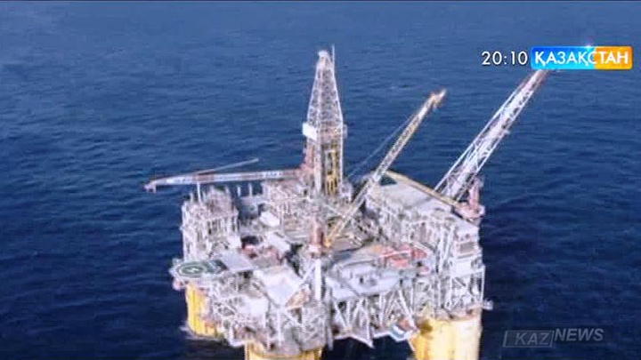 Иран халықаралық санкциялардан босаған алғашқы айда мұнай экспортын тәулігіне 1,4 млн баррельге арттырды