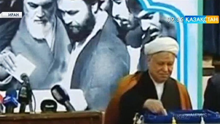 Иранда өтіп жатқан сайлауда реформаторлар алда келеді