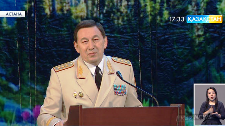 Ішкі істер министрі Қалмұханбет Қасымов қыз-келіншектерді 8 наурыз мерекесімен құттықтады