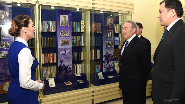 Президент   зиялы қауым өкілдерімен кездесті