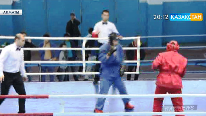 Алматыда әмбебап жекпе-жектен ел чемпионаты өтті