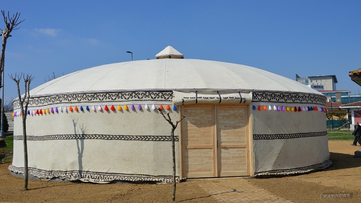 Cтамбулда Яссауи шатыры  құрылды