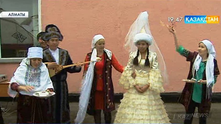 Алматы коммуникация және машина жасау колледжінің студенттері Наурыз мерекесін атап өтті