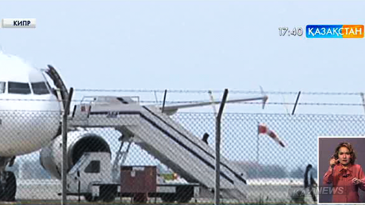 Мысырда басып алынған ұшақтың адамдары босатылды