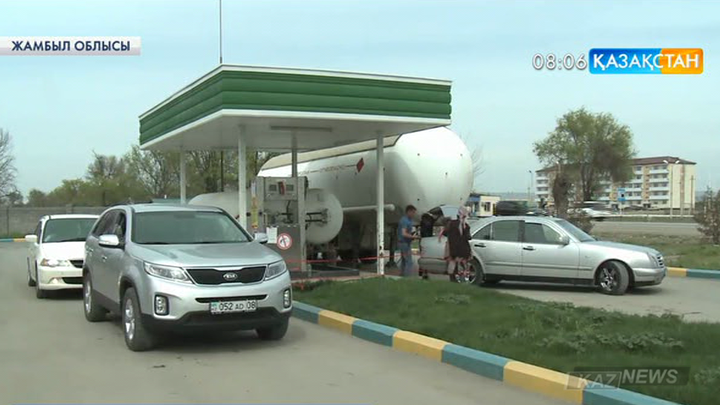 Жамбыл облысында қызметтік автокөліктерге газ құрылғылары орнатылып жатыр
