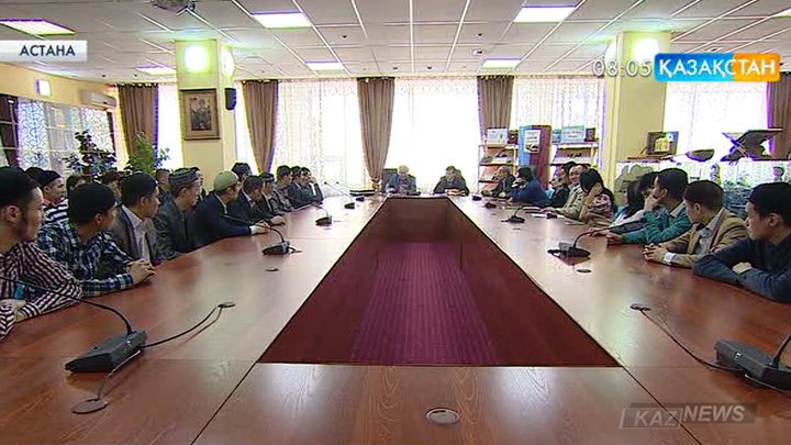 Ұлттық академиялық кітапханада «Бұл кітап әлемі...» атты айлық өтуде