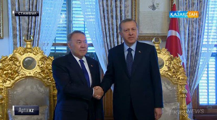 Н.Назарбаев Стамбулда өткен XIII ИЫҰ елдері басшыларының Саммитіне қатысты