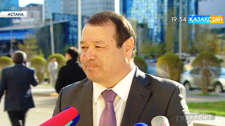 Қазақстанда шетелдіктерге жер сатылмайды – Қайырбек Өскенбаев