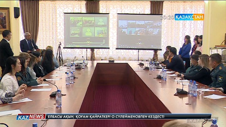 Ұлттық кітапханада ҚХА бастамасымен «Мәңгілік ел» патриоттық актісіне арналған ашық диктант өтті (толығырақ)
