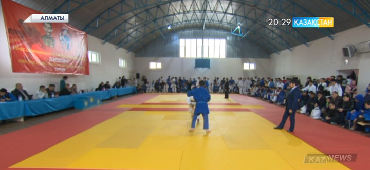Алматыда Тәйімбет  Көмекбаевты еске алуға арналған дзюдодан республикалық турнир өтті