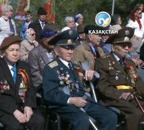 Қарағандыдағы мерекелік шара «Мәңгілік алау» монументінен басталды 