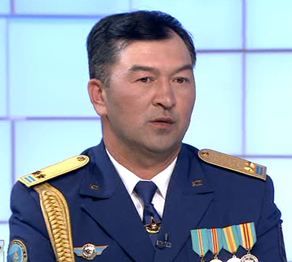 «Қазақ елі» алаңында ақтөбелік әскерилер сап құрды 