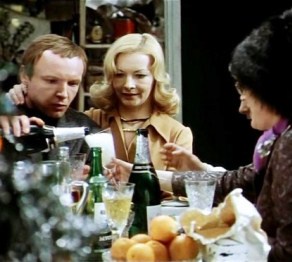 Ресейлік депутат «Тағдыр тәлкегі» комедиясына тыйым салуды ұсынды