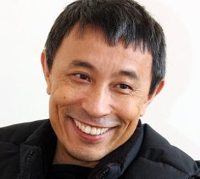 Тұрсынов Наурыз қарсаңында «Кемпір» туындысын ұсынады