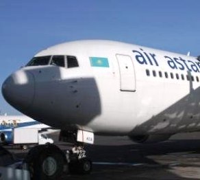 Алматыда 14 әуе рейсі уақытша тоқтатылды