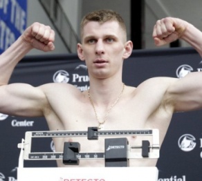 Польшалық боксшы Шүменовпен жұдырықтасуға ниетті