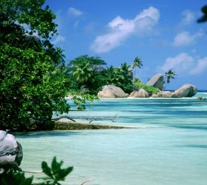 Казахстан установил дипломатические отношения с Сейшельскими Островами